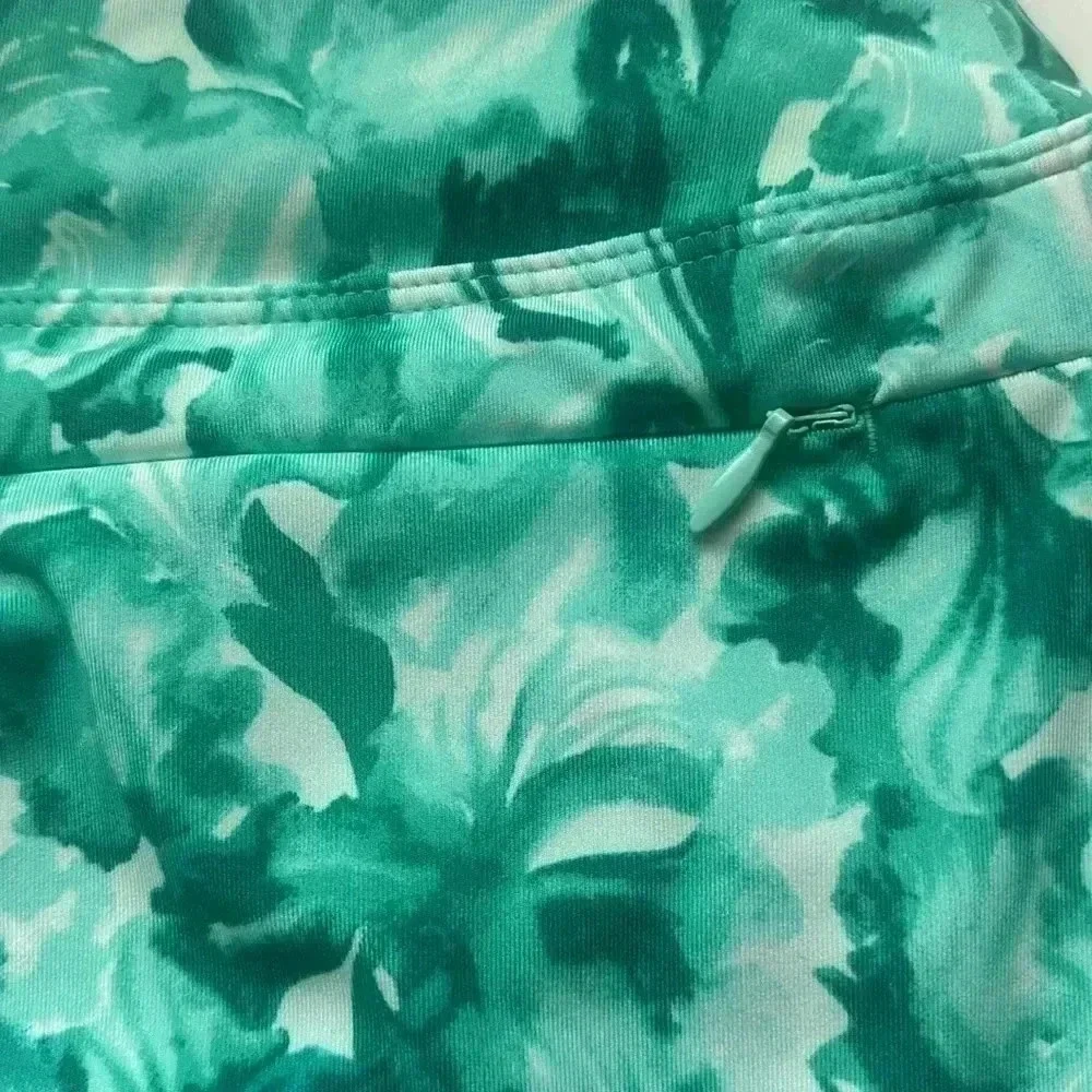 TOMMY BAHAMA Tropic Active A-line Skort Built in Tee holder UPF 50 - Picture 4 of 9